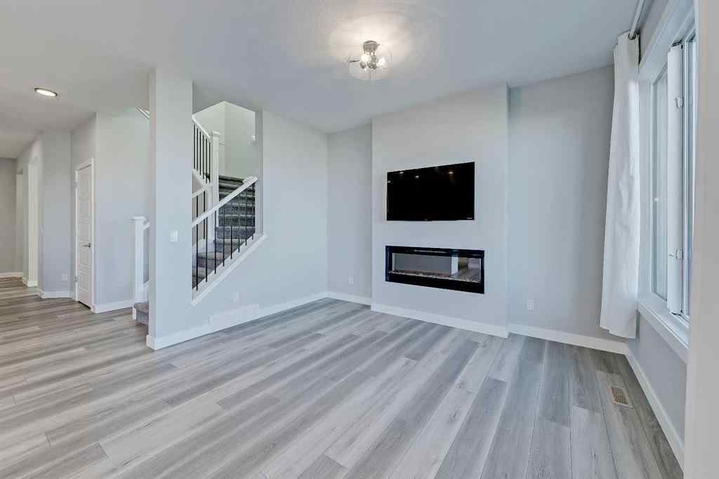 MLS® A2267425 - 78 Larkspur Bend  in D\'arcy Ranch Okotoks, Residential