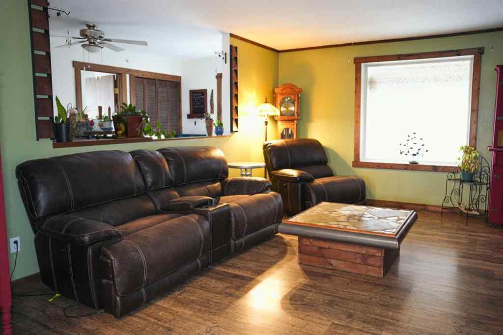 MLS® A2267429 - 4205 47 Street  in NONE Hardisty, Residential