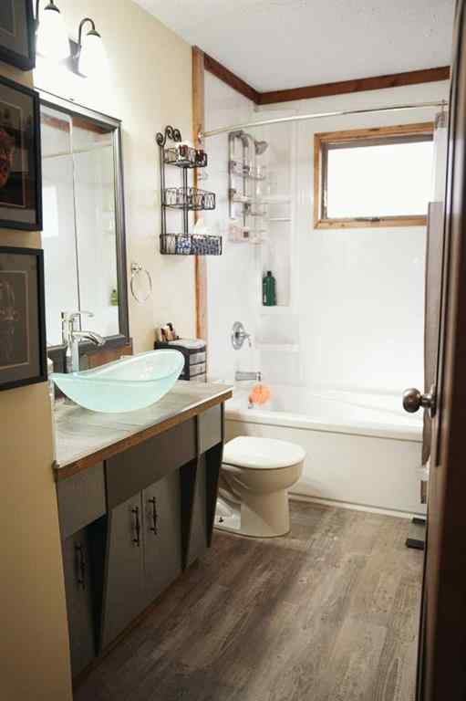 MLS® A2267429 - 4205 47 Street  in NONE Hardisty, Residential