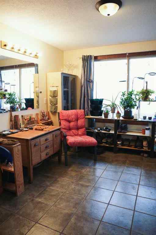 MLS® A2267429 - 4205 47 Street  in NONE Hardisty, Residential