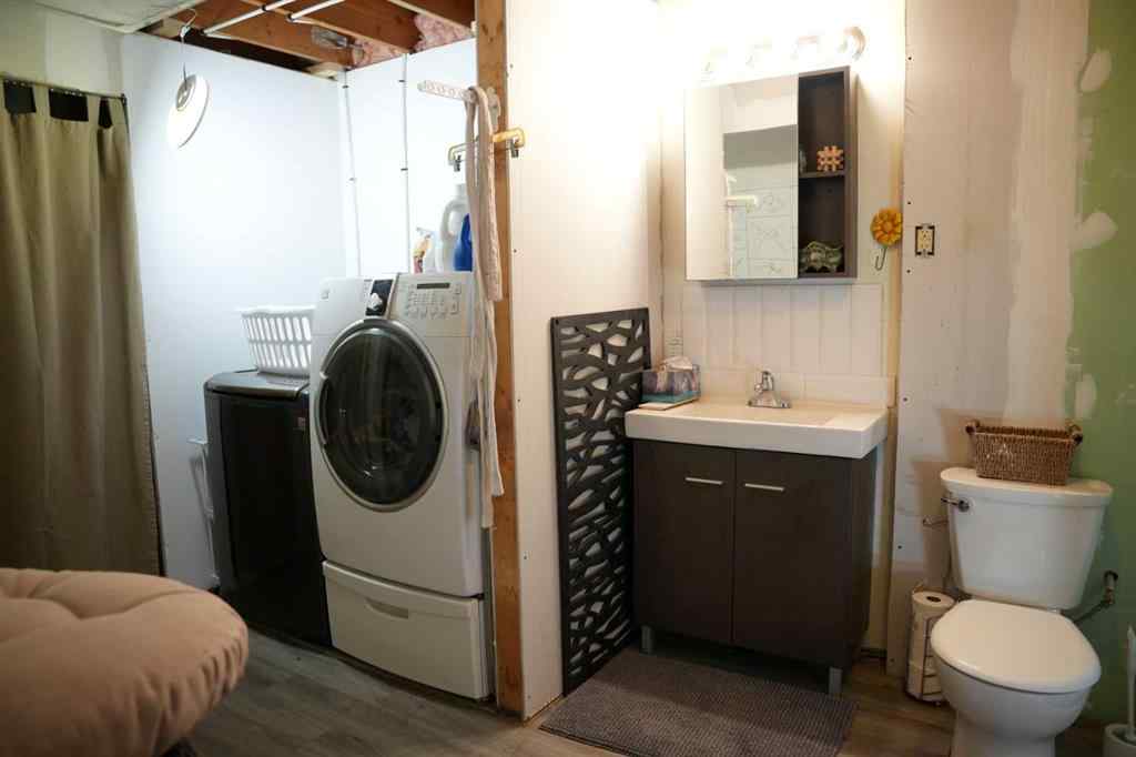 MLS® A2267429 - 4205 47 Street  in NONE Hardisty, Residential