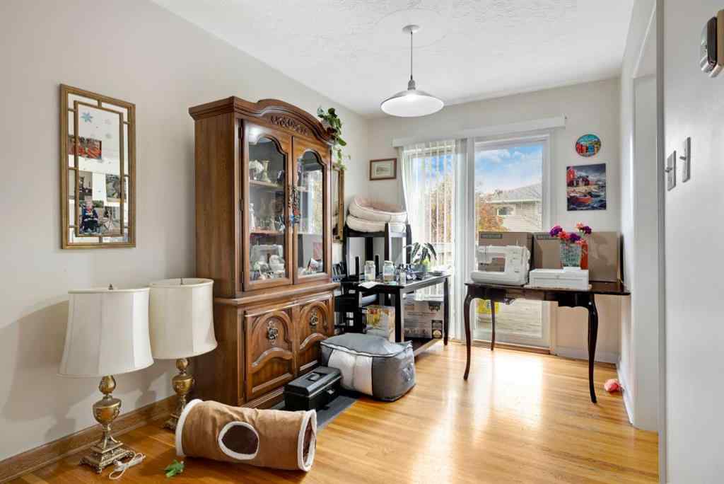 MLS® A2267430 - 3020 15 Avenue SW in Shaganappi Calgary, Residential