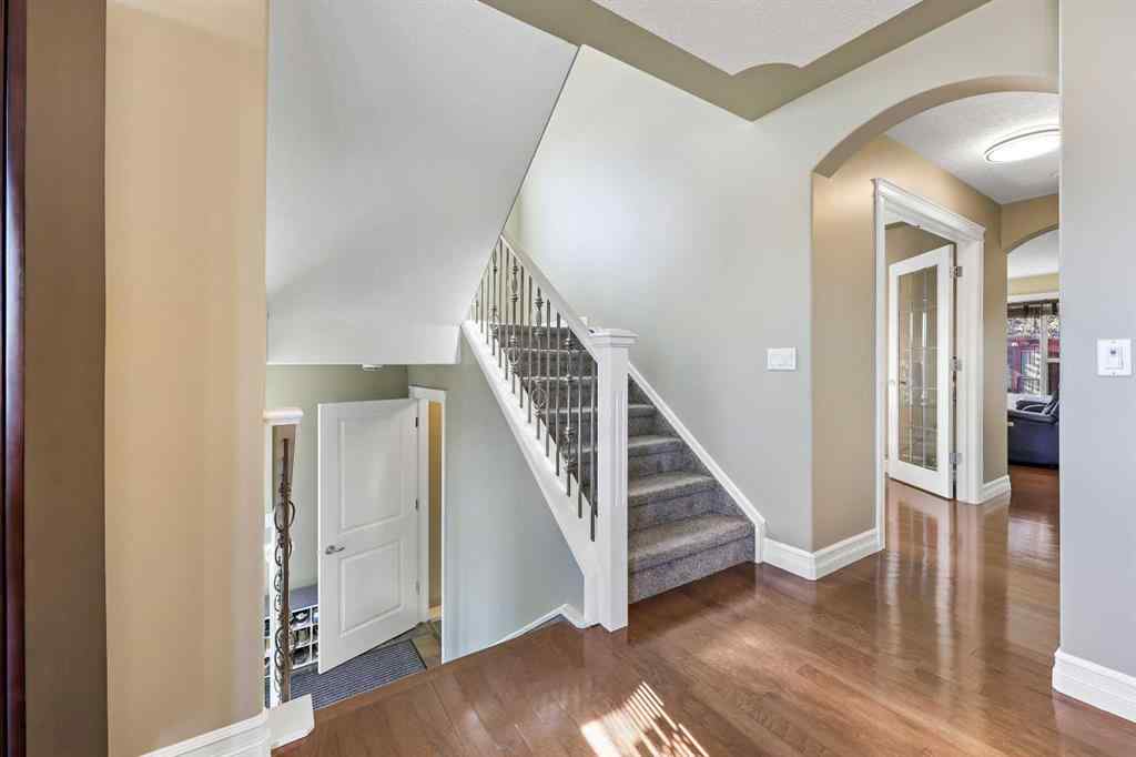 MLS&reg; # A2267432 - 5619 Coach Hill Road SW in Coach Hill Calgary, Residential Open Houses