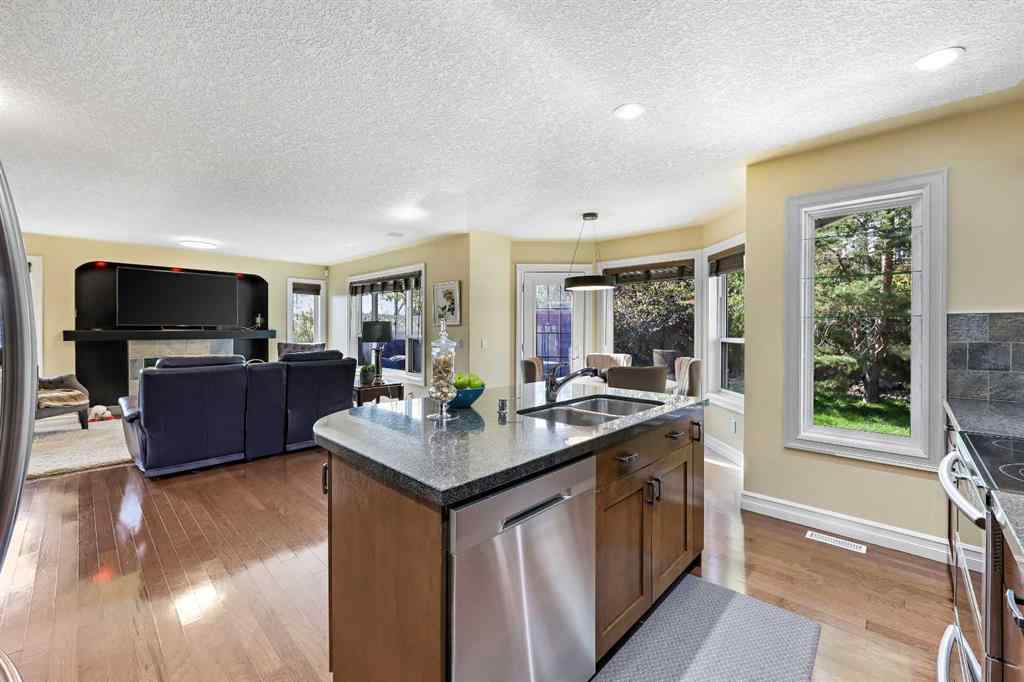 MLS&reg; # A2267432 - 5619 Coach Hill Road SW in Coach Hill Calgary, Residential Open Houses