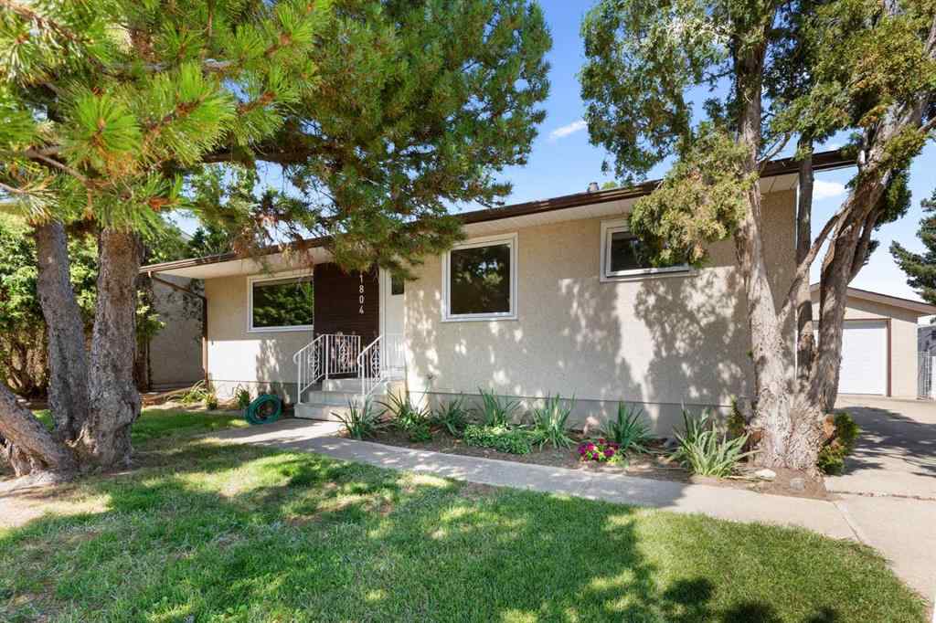 MLS® A2267434 - 1804 17 Street SE in Crestwood-Norwood Medicine Hat, Residential