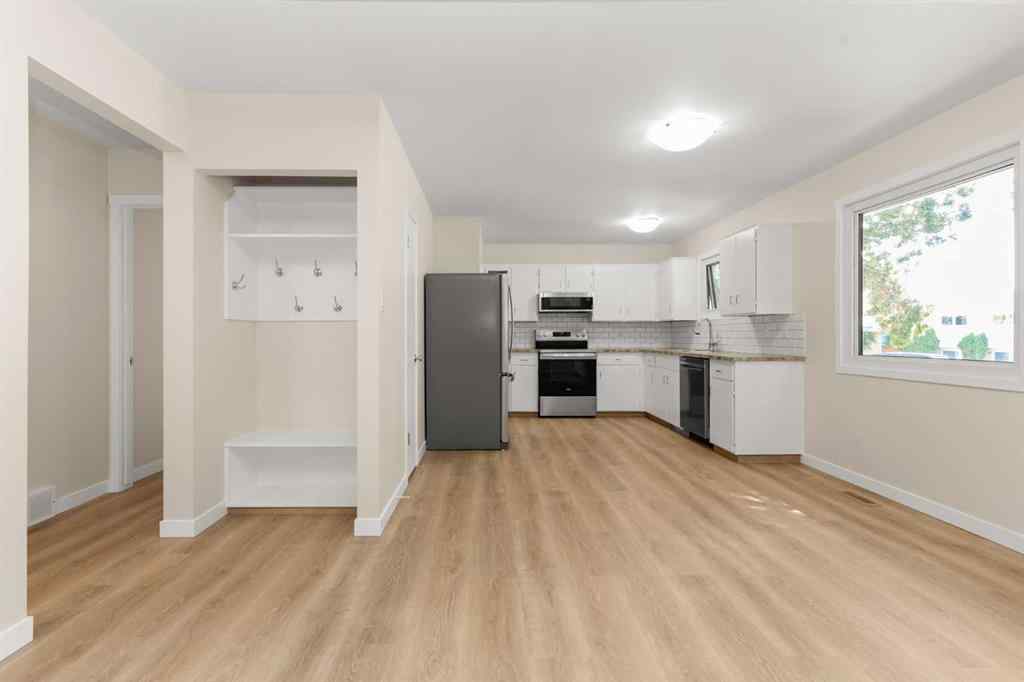 MLS® A2267434 - 1804 17 Street SE in Crestwood-Norwood Medicine Hat, Residential