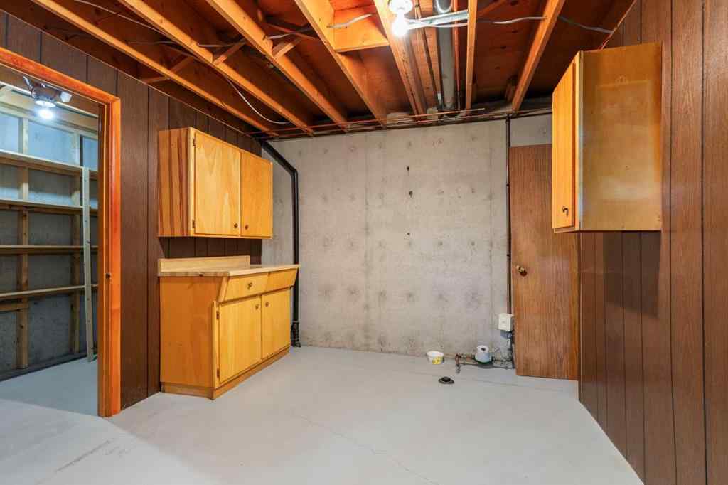 MLS® A2267434 - 1804 17 Street SE in Crestwood-Norwood Medicine Hat, Residential