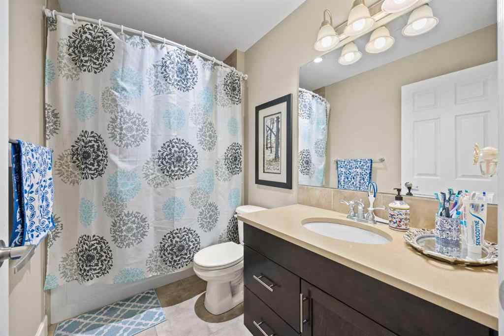 MLS® A2267436 - 148 Viewpointe Terrace  in Lakepointe Chestermere, Residential