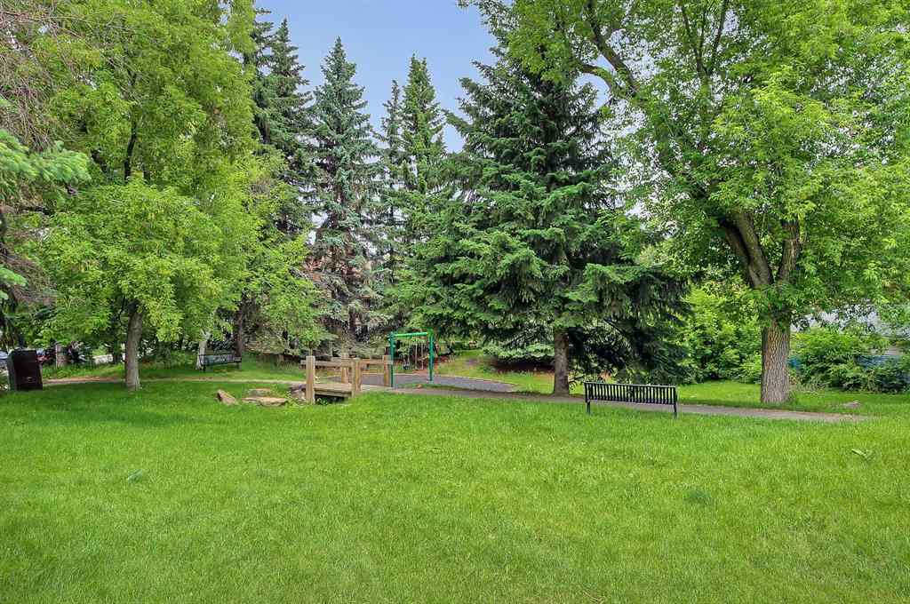 MLS® A2267438 - 2135 15 Street SW in Bankview Calgary, Residential