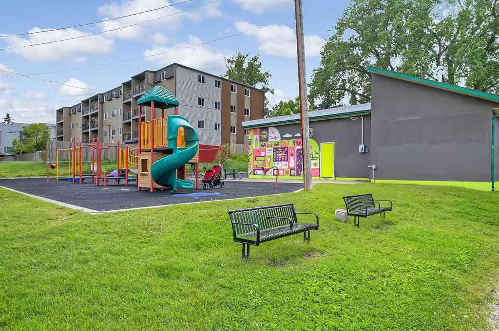 MLS® A2267438 - 2135 15 Street SW in Bankview Calgary, Residential