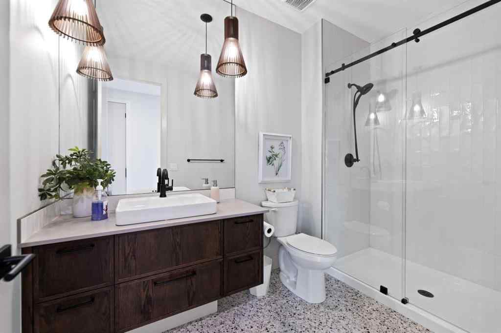 MLS® A2267439 - 101 South Shore View  in South Shores Chestermere, Residential