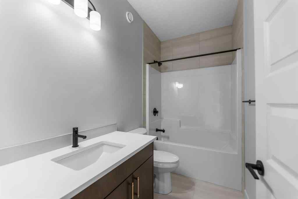 MLS® A2267443 - 284 Savanna Drive NE in Saddle Ridge Calgary, Residential