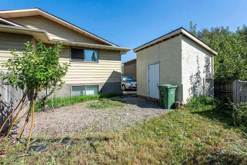 MLS® A2267445 - 5 Fonda Drive SE in Forest Heights Calgary, Residential
