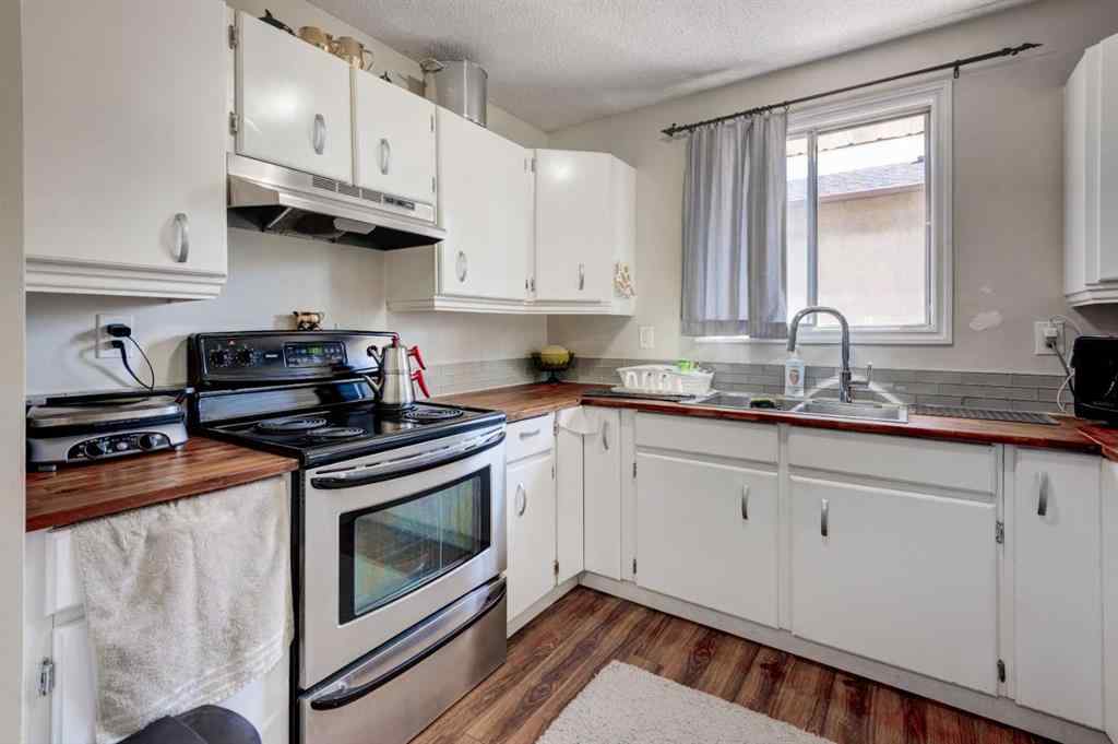 MLS® A2267445 - 5 Fonda Drive SE in Forest Heights Calgary, Residential