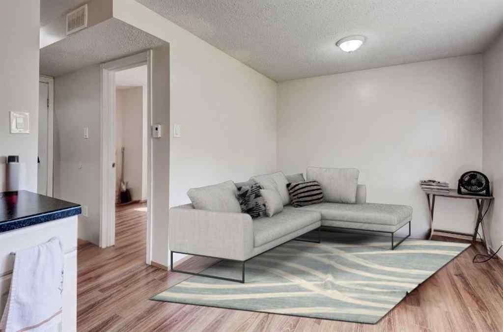 MLS® A2267445 - 5 Fonda Drive SE in Forest Heights Calgary, Residential