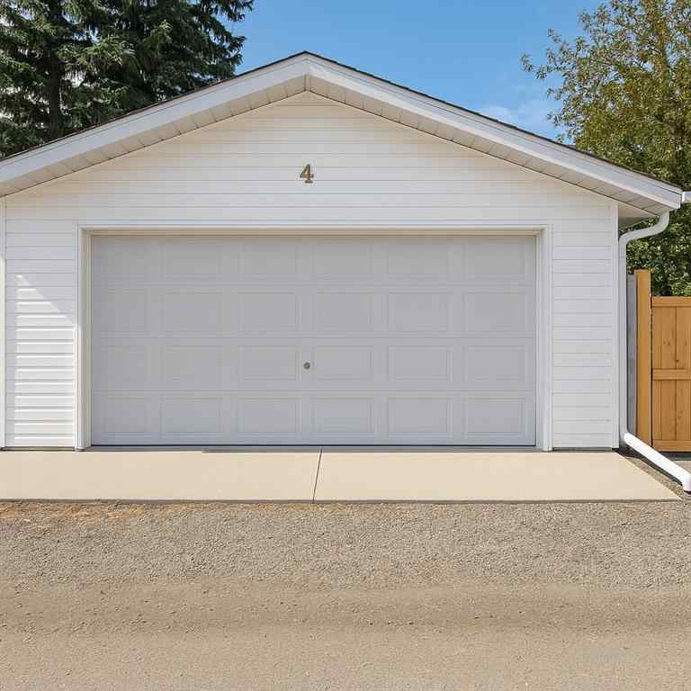 MLS® A2267449 - 4 Harvey Place SW in Haysboro Calgary, Residential