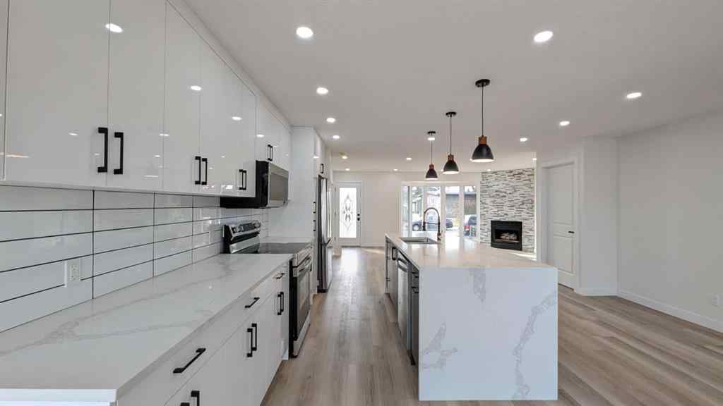 MLS® A2267449 - 4 Harvey Place SW in Haysboro Calgary, Residential