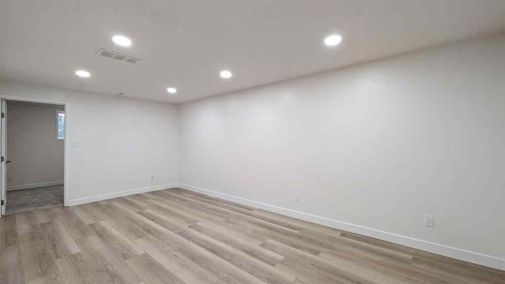 MLS® A2267449 - 4 Harvey Place SW in Haysboro Calgary, Residential