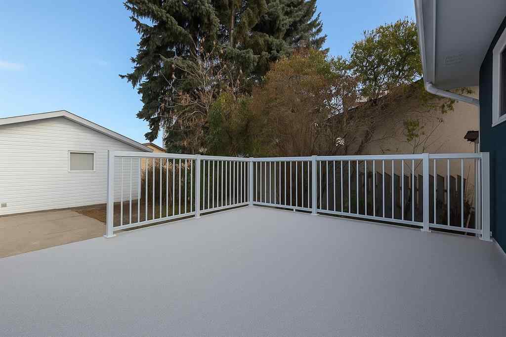 MLS® A2267449 - 4 Harvey Place SW in Haysboro Calgary, Residential