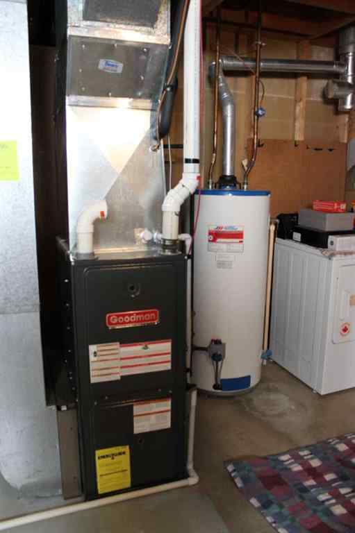 MLS® A2267452 - Unit #B 531 4 Avenue E in Central Brooks, Residential