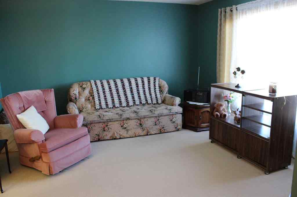 MLS® A2267452 - Unit #B 531 4 Avenue E in Central Brooks, Residential