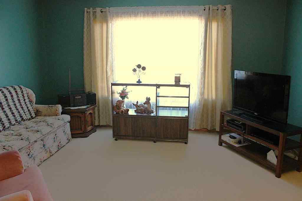 MLS® A2267452 - Unit #B 531 4 Avenue E in Central Brooks, Residential