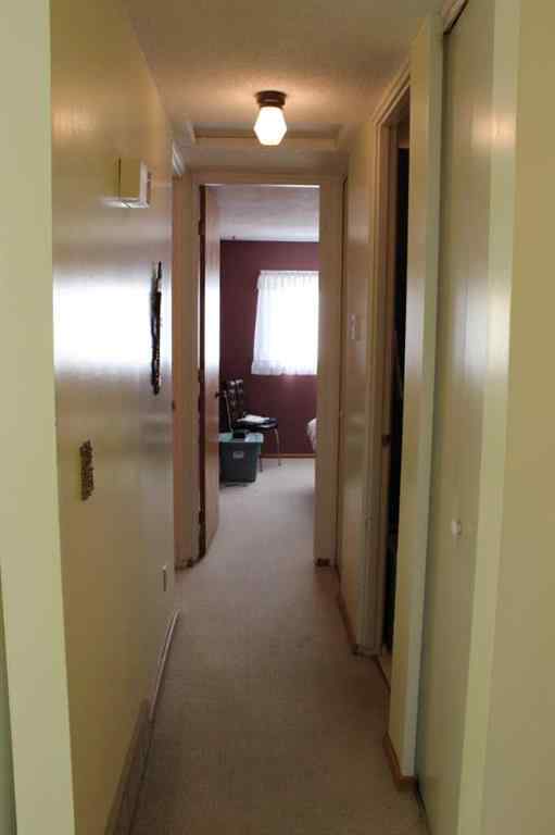 MLS® A2267452 - Unit #B 531 4 Avenue E in Central Brooks, Residential