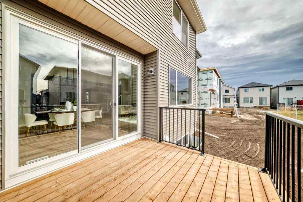 MLS® A2267454 - 50 Walgrove Bay SE in Walden Calgary, Residential