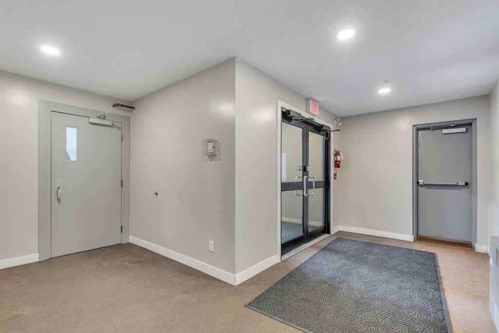 MLS® A2267456 - Unit #205 607 17 Avenue NW in Mount Pleasant Calgary, Residential