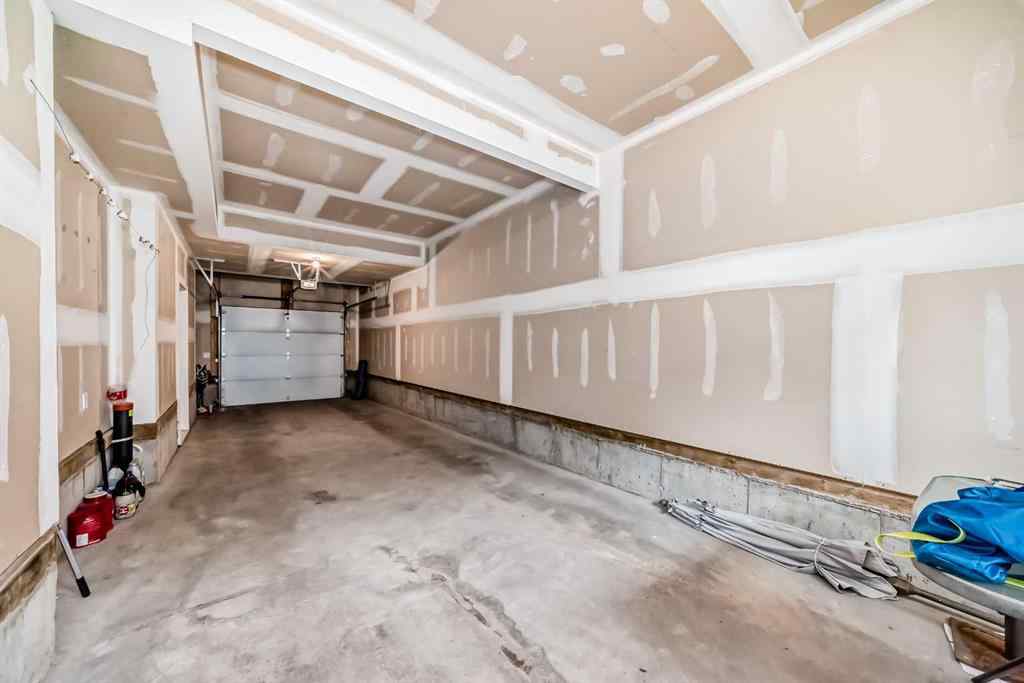 MLS® A2267459 - Unit #208 15 Evanscrest Park NW in Evanston Calgary, Residential