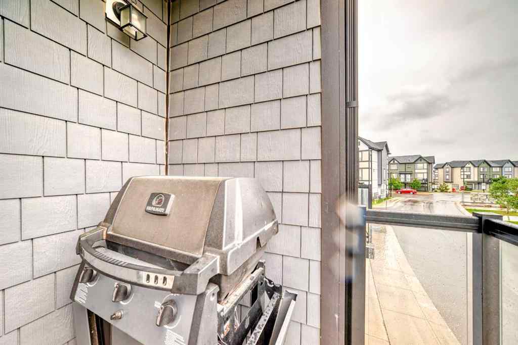 MLS® A2267459 - Unit #208 15 Evanscrest Park NW in Evanston Calgary, Residential