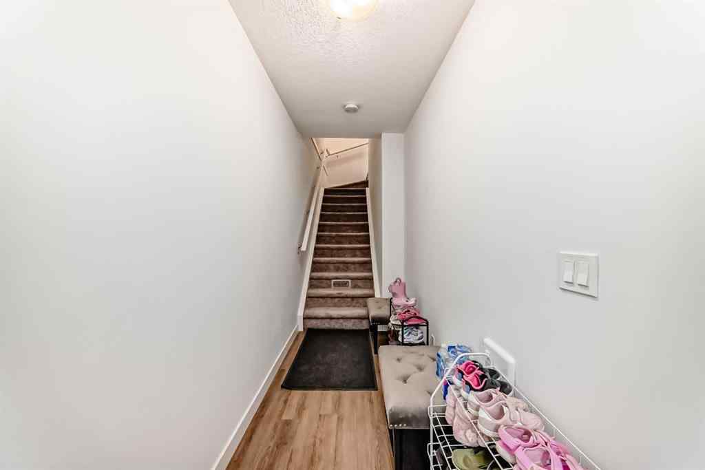 MLS® A2267459 - Unit #208 15 Evanscrest Park NW in Evanston Calgary, Residential