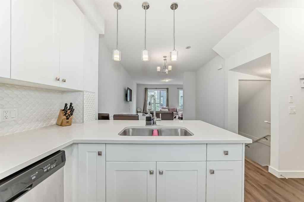 MLS® A2267459 - Unit #208 15 Evanscrest Park NW in Evanston Calgary, Residential