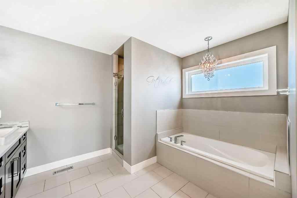 MLS® A2267460 - Unit #2 413 25 Avenue NE in Winston Heights/Mountview Calgary, Residential