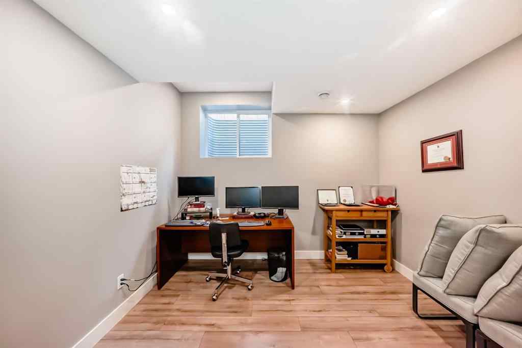 MLS® A2267460 - Unit #2 413 25 Avenue NE in Winston Heights/Mountview Calgary, Residential