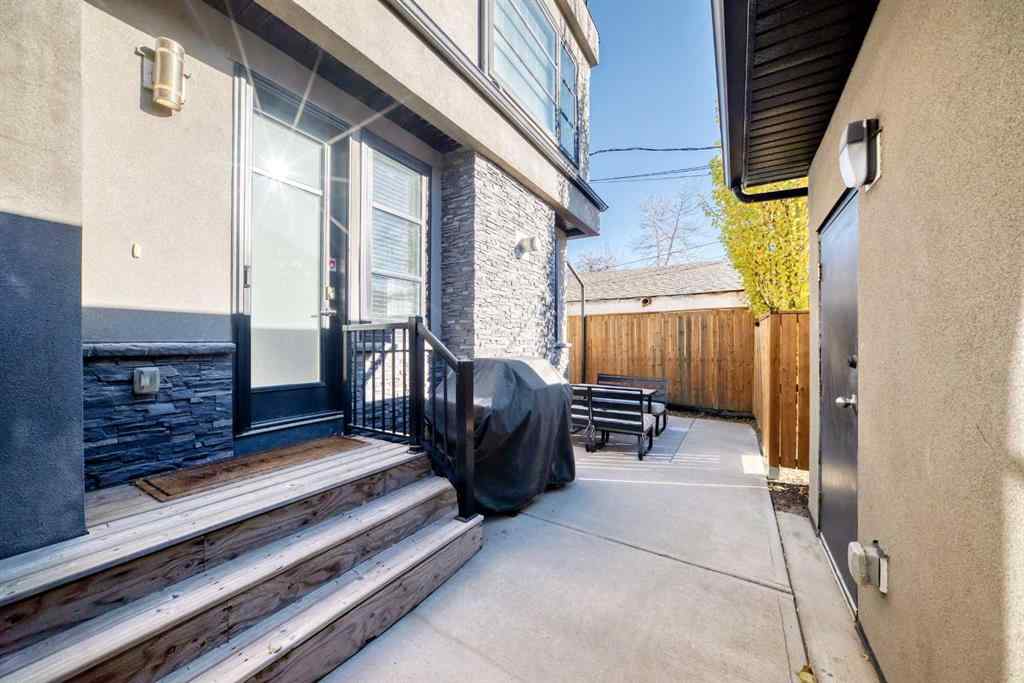 MLS® A2267460 - Unit #2 413 25 Avenue NE in Winston Heights/Mountview Calgary, Residential