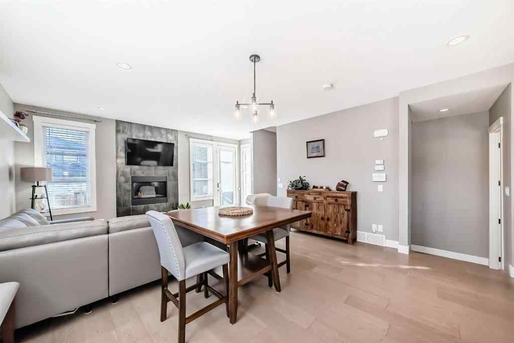 MLS® A2267460 - Unit #2 413 25 Avenue NE in Winston Heights/Mountview Calgary, Residential