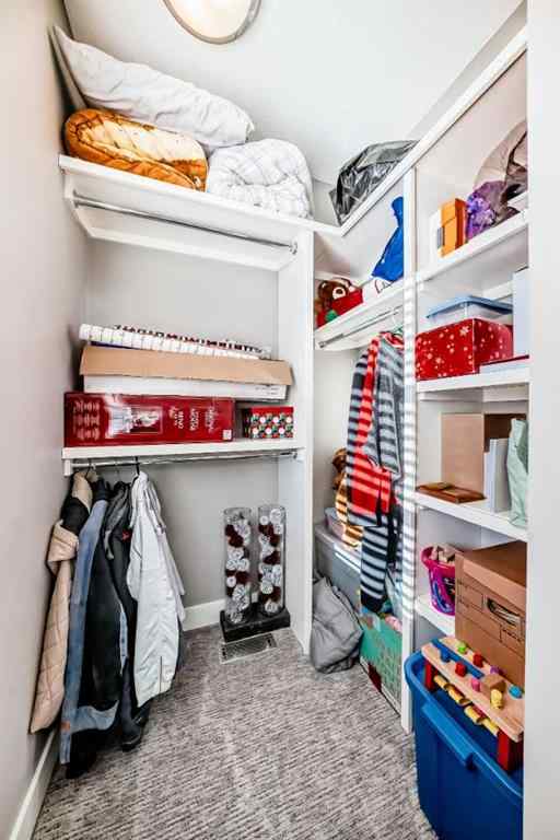 MLS® A2267460 - Unit #2 413 25 Avenue NE in Winston Heights/Mountview Calgary, Residential