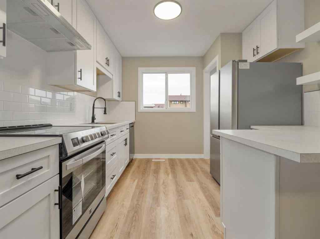 MLS® A2267462 - 2 Cayuga Crescent W in Indian Battle Heights Lethbridge, Residential