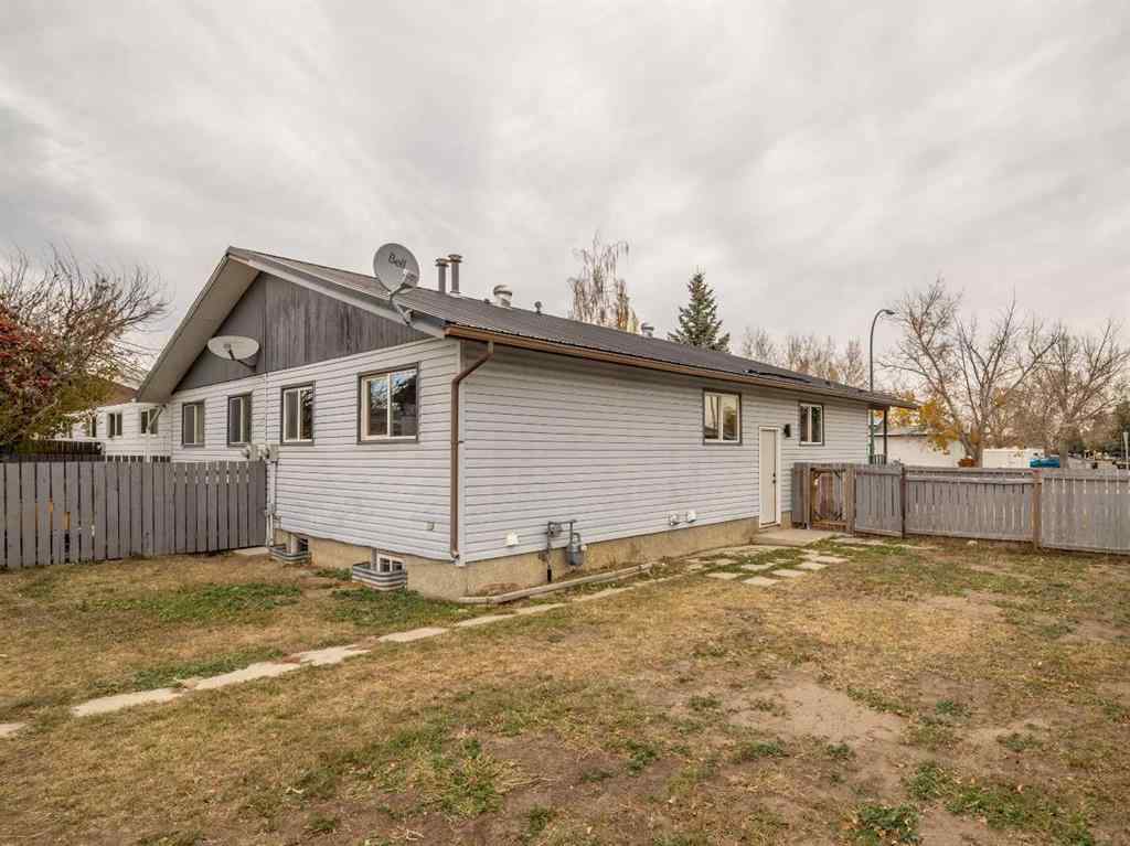 MLS® A2267462 - 2 Cayuga Crescent W in Indian Battle Heights Lethbridge, Residential