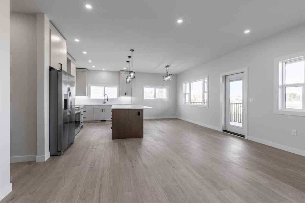 MLS® A2267463 - 277 E 1 Avenue N in NONE Magrath, Residential