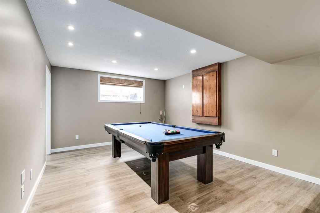 MLS® A2267473 - 29 Douglas Woods Gardens SE in Douglasdale/Glen Calgary, Residential