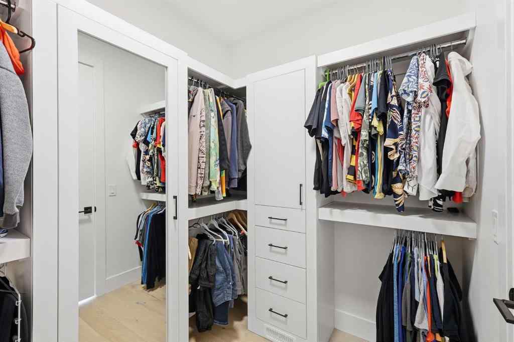 MLS® A2267476 - 260 22 Avenue NE in Tuxedo Park Calgary, Residential