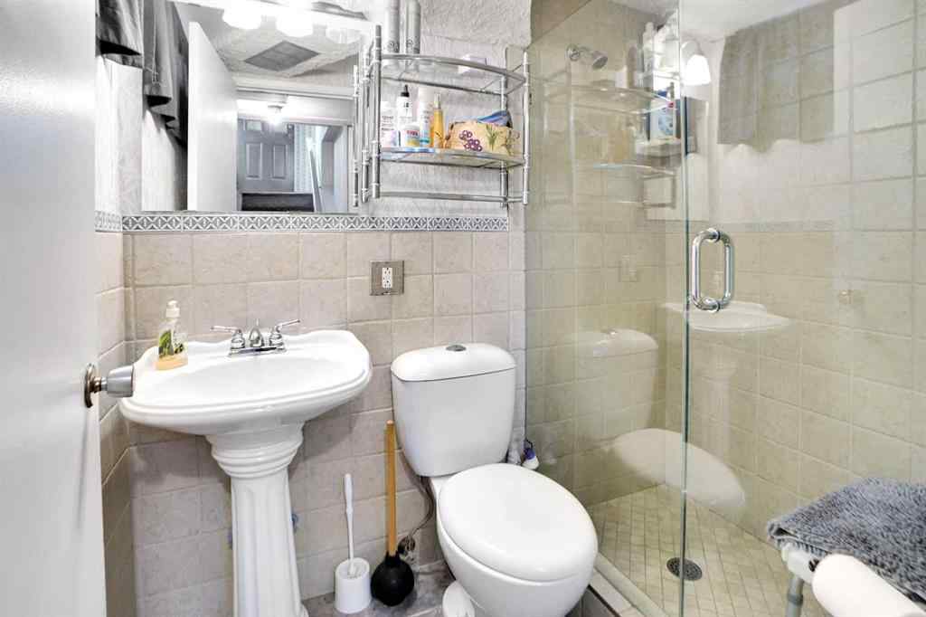 MLS® A2267479 - 272 Sackville Drive SW in Southwood Calgary, Residential