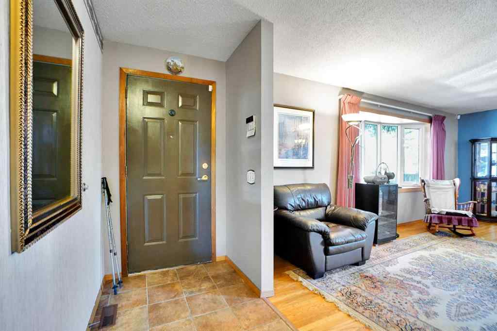 MLS® A2267479 - 272 Sackville Drive SW in Southwood Calgary, Residential