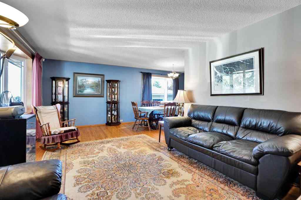 MLS® A2267479 - 272 Sackville Drive SW in Southwood Calgary, Residential