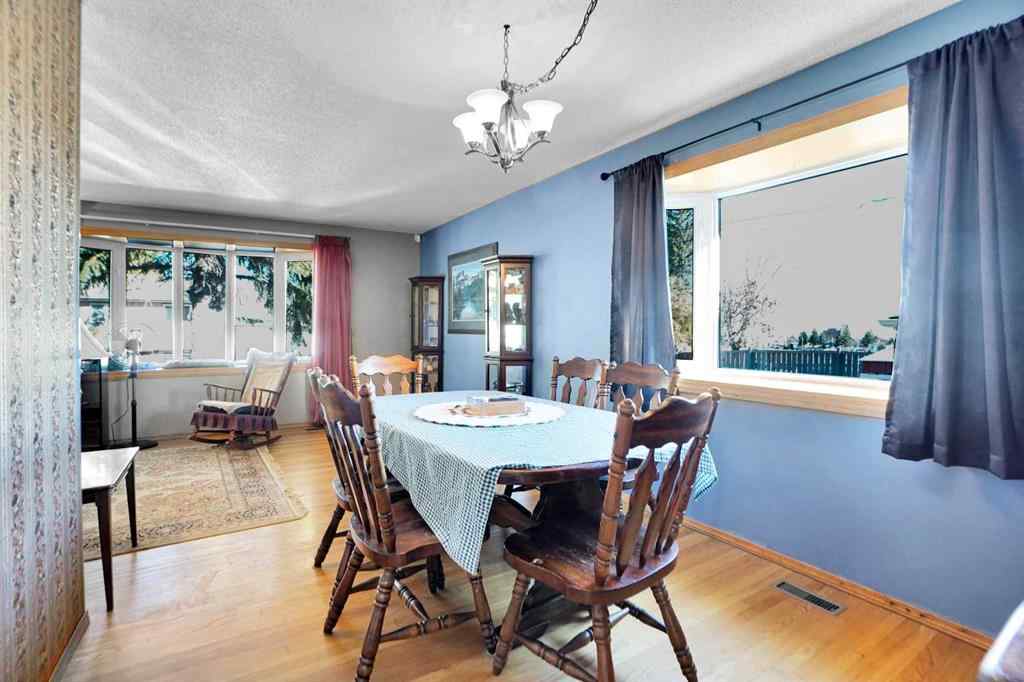 MLS® A2267479 - 272 Sackville Drive SW in Southwood Calgary, Residential