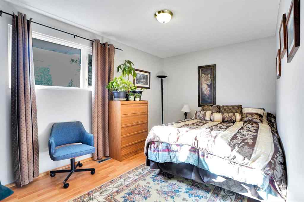 MLS® A2267479 - 272 Sackville Drive SW in Southwood Calgary, Residential