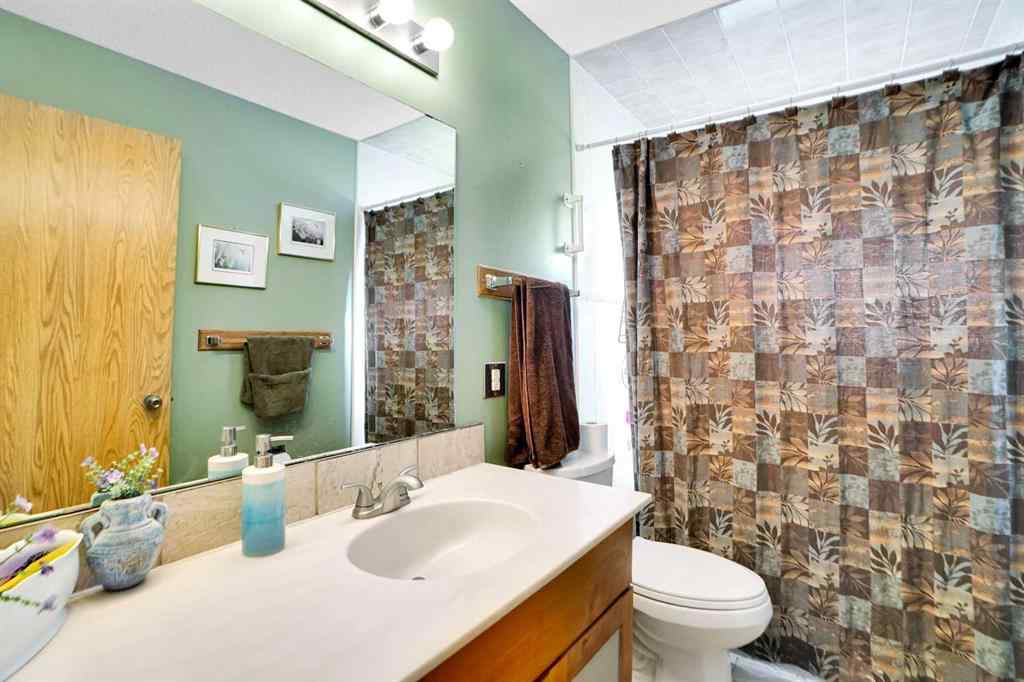 MLS® A2267479 - 272 Sackville Drive SW in Southwood Calgary, Residential