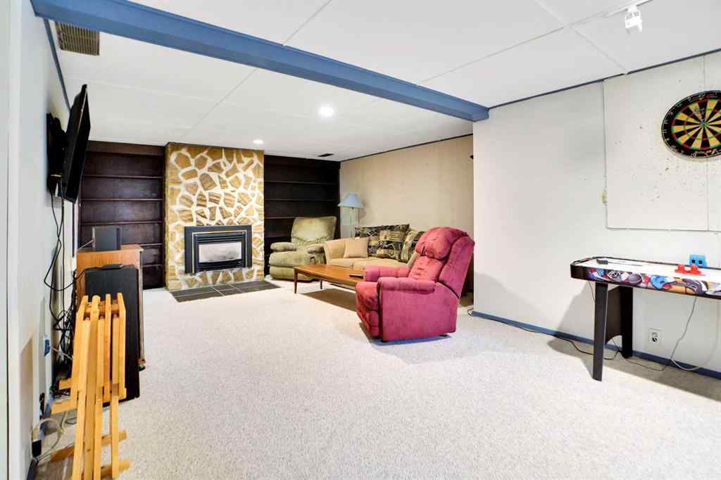 MLS® A2267479 - 272 Sackville Drive SW in Southwood Calgary, Residential